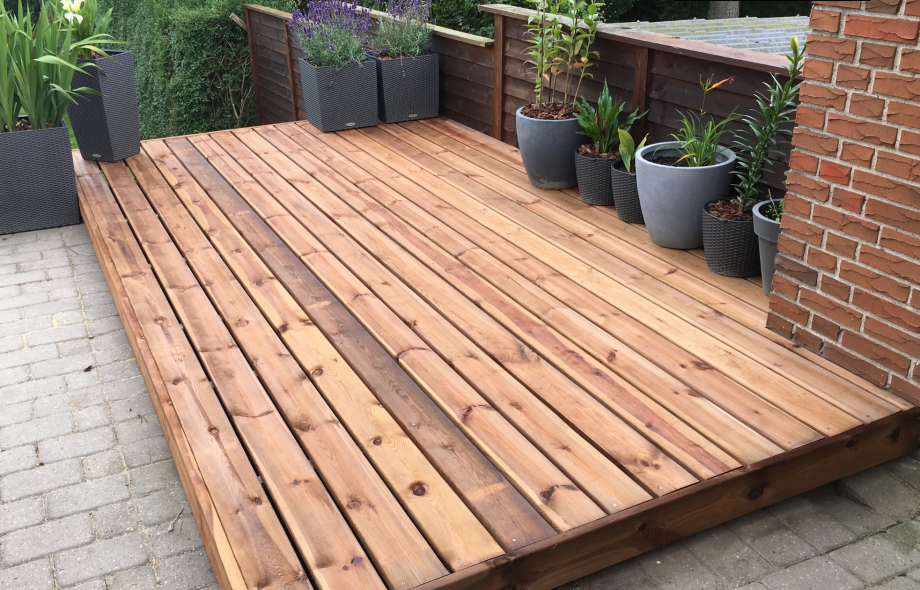 Transform Your Outdoors: A Guide To Designing a Stunning Outdoor Living Space With Composite Decking