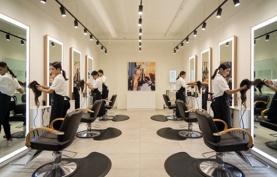 Best Salon in Noida