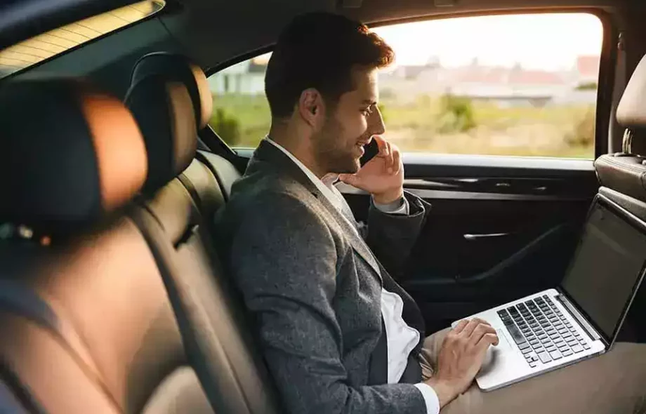 geelong to avalon airport